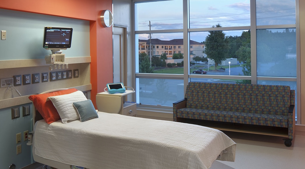 Patient rooms include sleeping accommodations for at least one parent in both the Pediatrics and KISU areas. We encourage a parent to remain with your child during their stay.