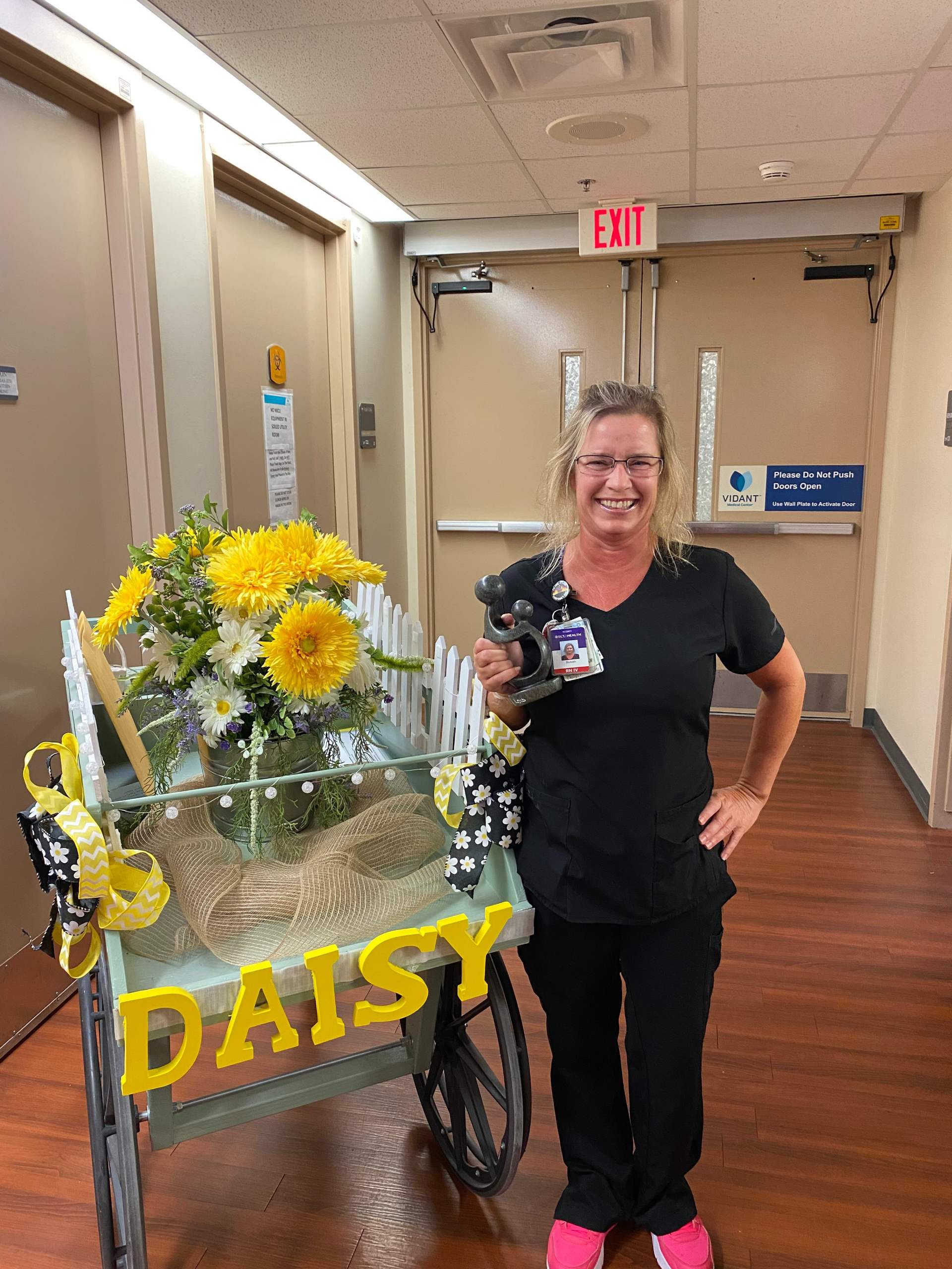 Susan Seaton1920X2560 DAISY Susan Seaton, RN receives the Daisy award