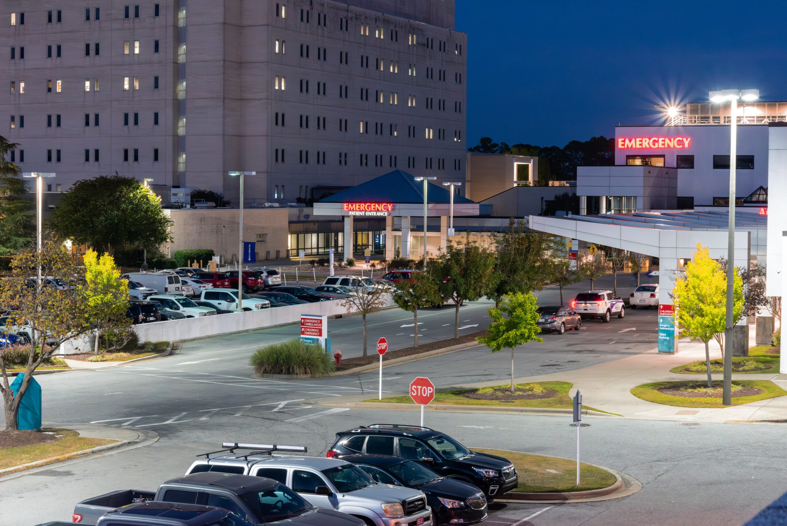 ECUH-MedCtr-EmergencyEntrance-1725