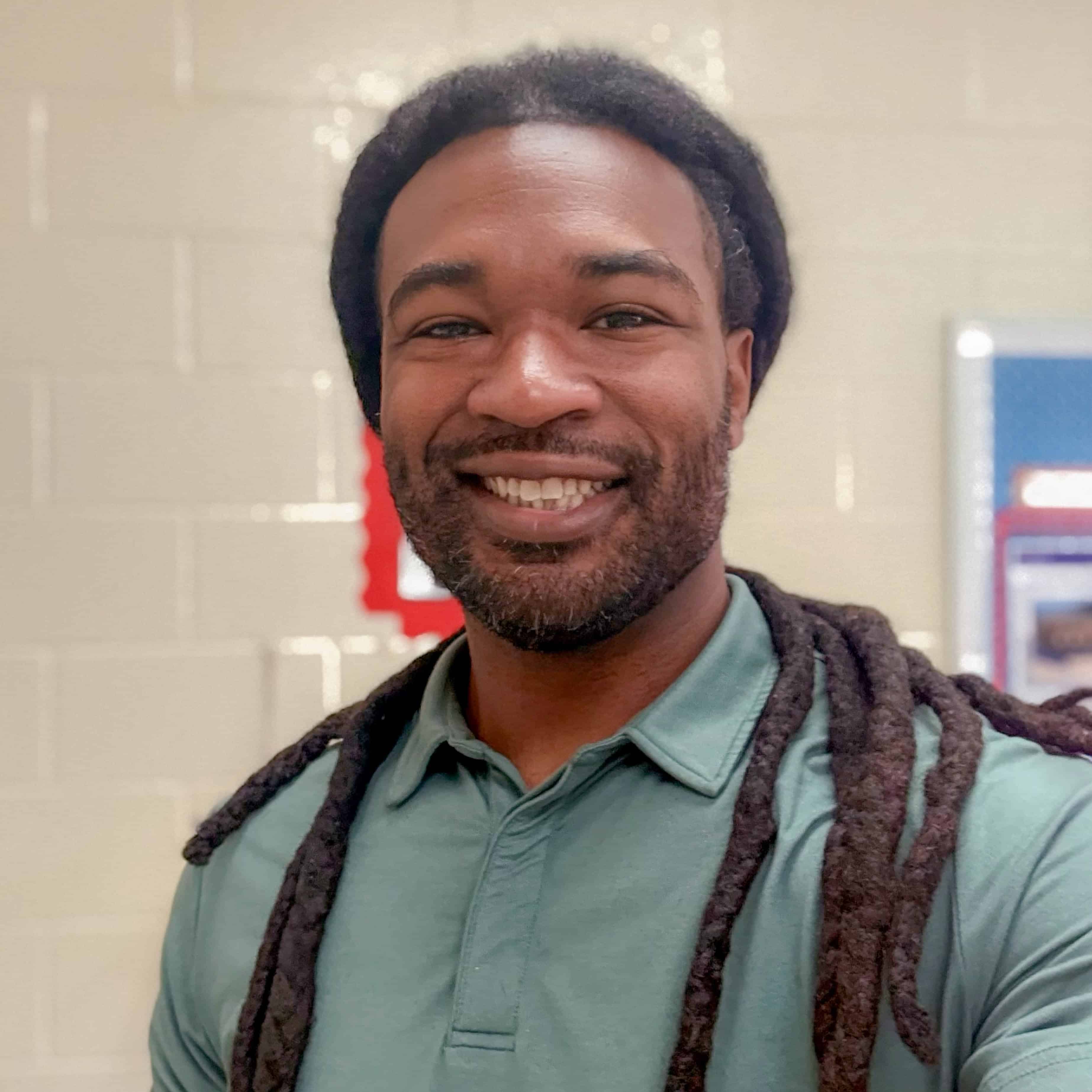 Javon Brumsey smiles in a selfie.